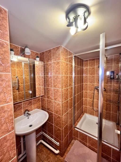Cozy Haven Near Paris La Defense Grande Arche Διαμέρισμα Κουρμπεβουά Εξωτερικό φωτογραφία
